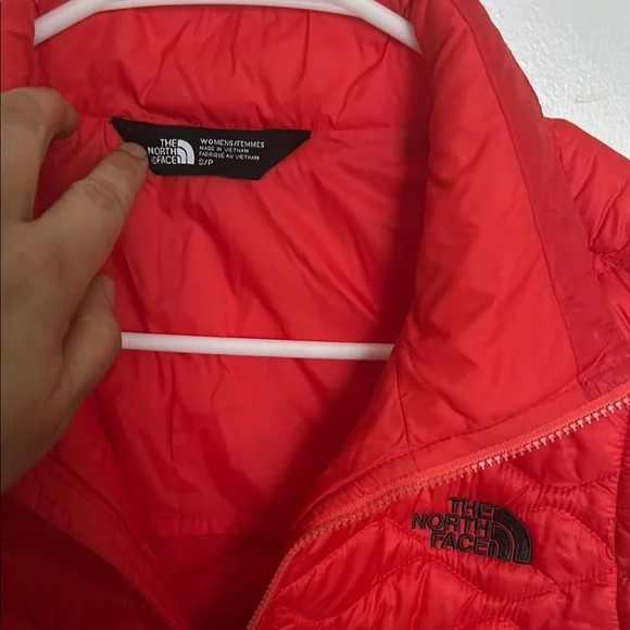 The North Face Women's Red Quilted Vest - Picture 2 of 3